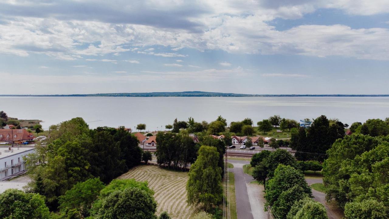 Nyirfa Apartman Vonyarcvashegy Eksteriør bilde
