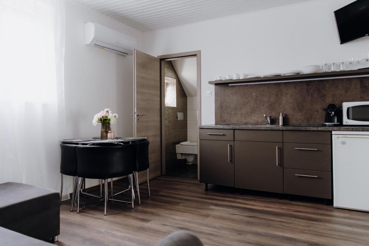 Nyirfa Apartman Vonyarcvashegy Eksteriør bilde